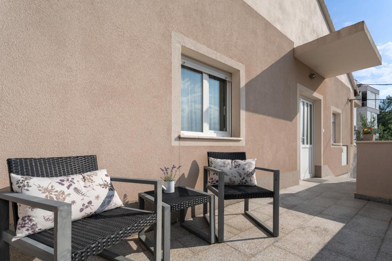 Apartments Dante Подстрана Екстер'єр фото